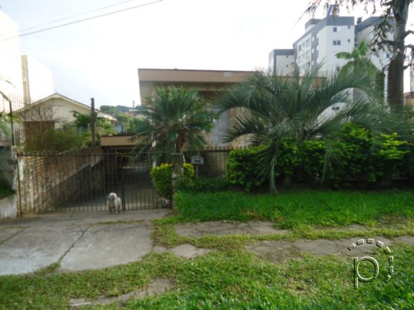 Venda de Terreno em bairro Tristeza com 612m² Área Const. e 612m² Área Terreno