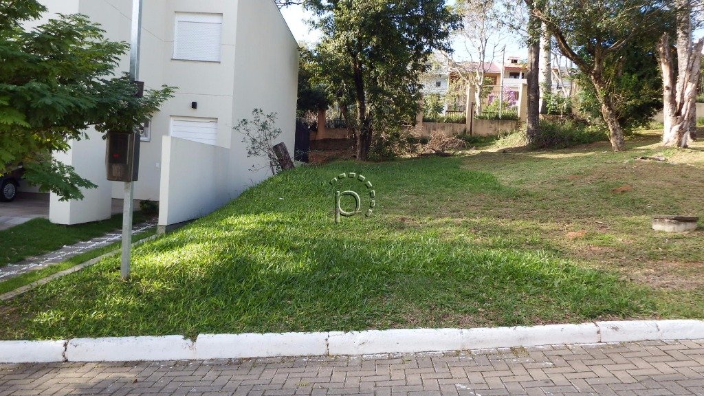 Venda de Terreno em Condomínio em bairro Vila Nova com 176m² Área Const. e 176m² Ár