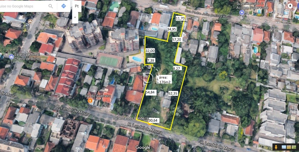 Terreno com 3100 m²  na zona sul de Porto Alegre.