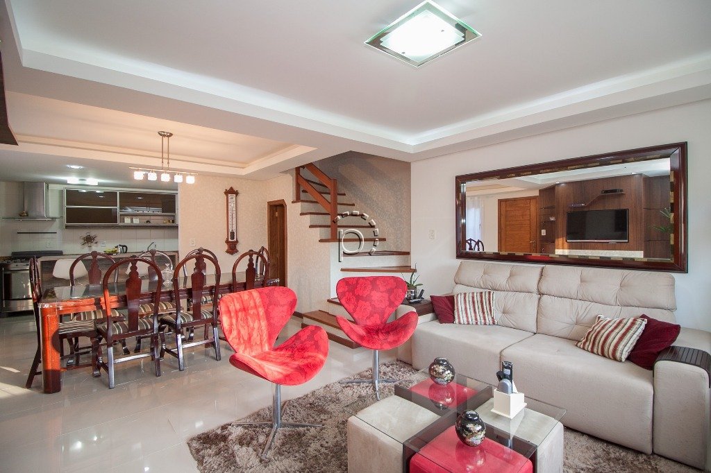 Venda de Casa em bairro Vila Assunção com 257m² Área Const.