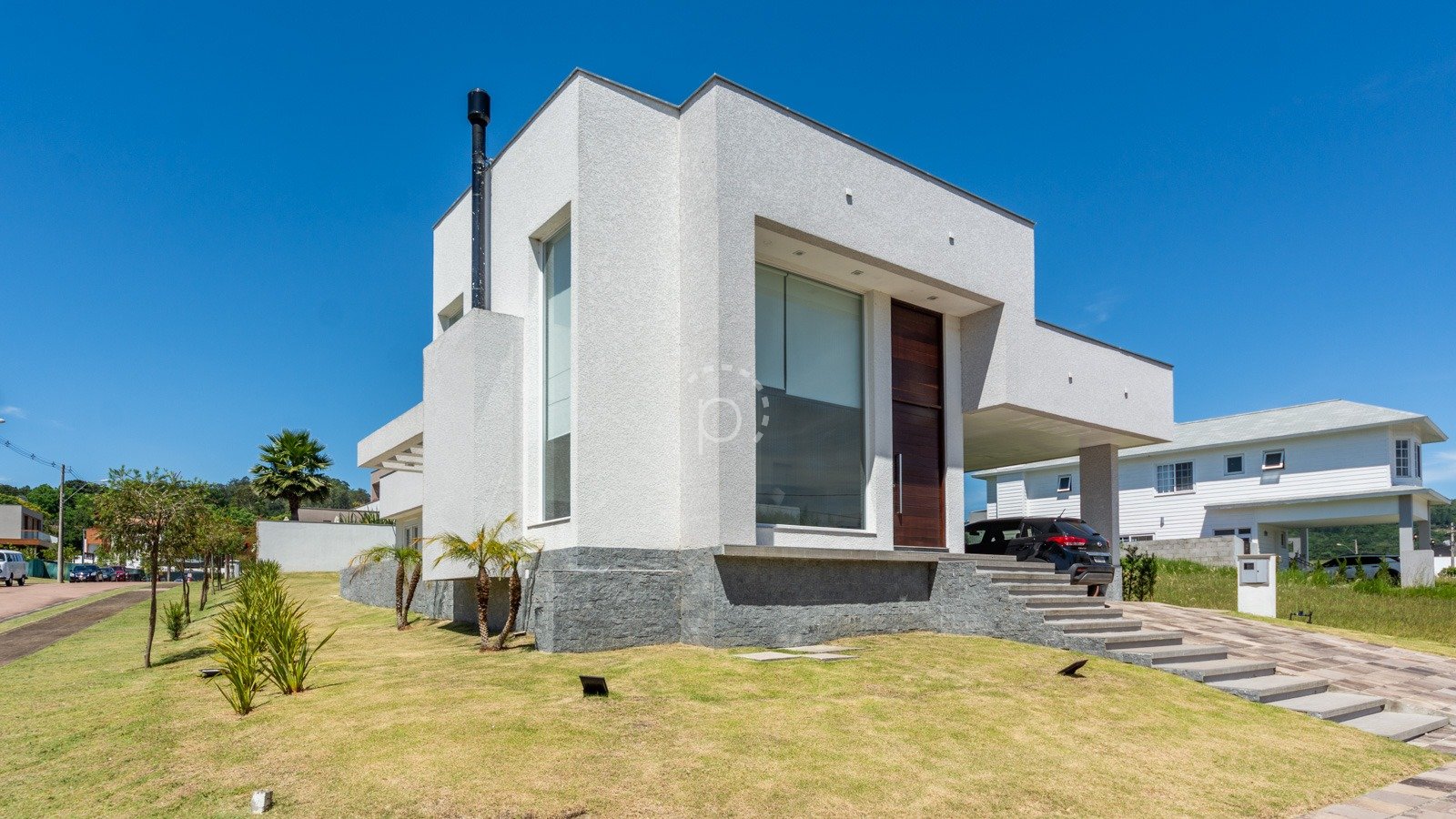 Venda de Casa em Condomínio em bairro Alphaville com 255m² Área Const.