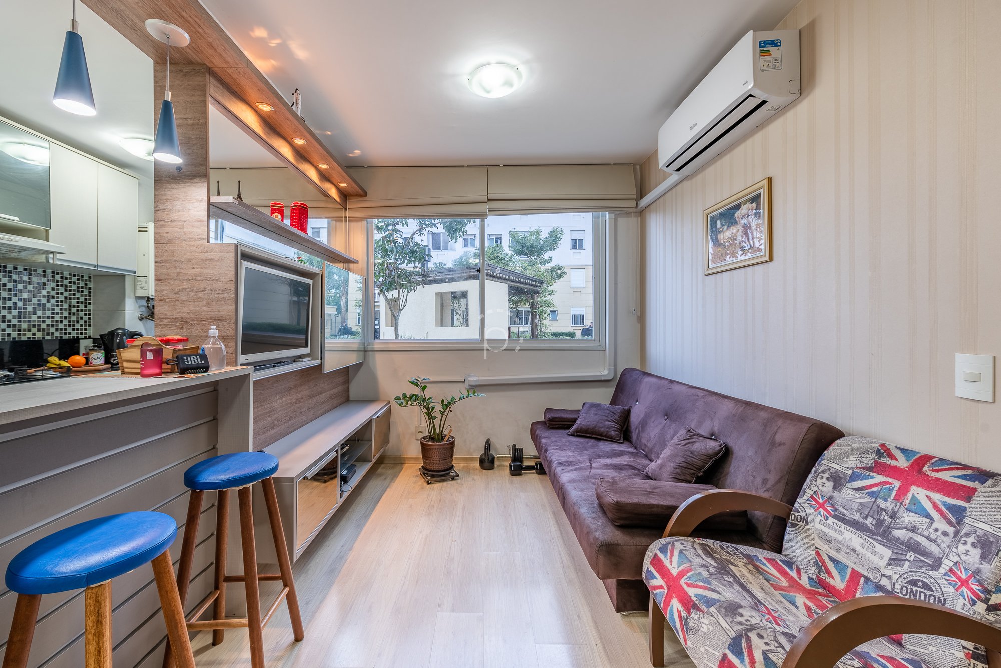 Venda de Apartamento em bairro Cristal com 61m² Área Const. e 102m² Área Terreno