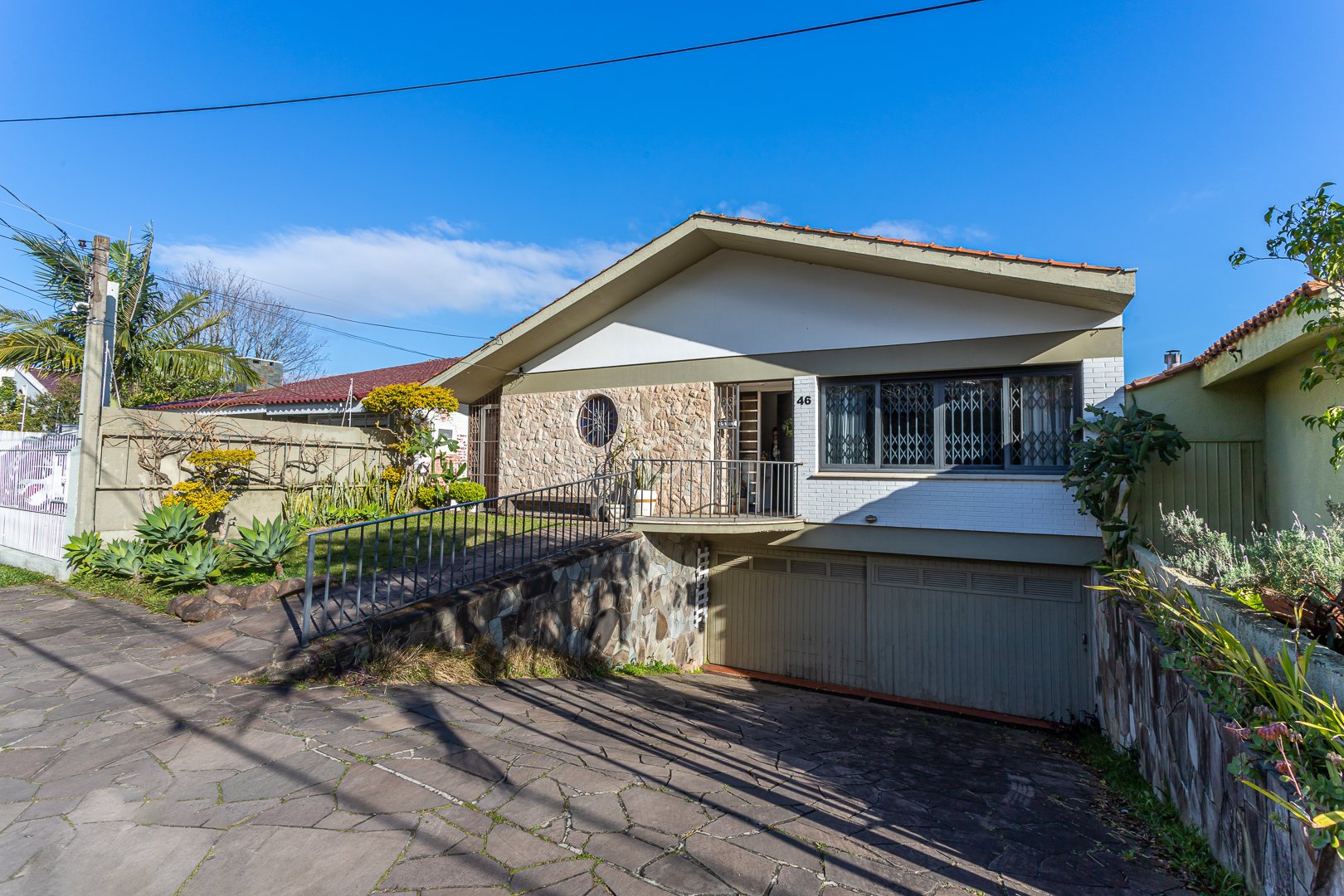 Venda de Casa em bairro Vila Assunção com 380m² Área Const.