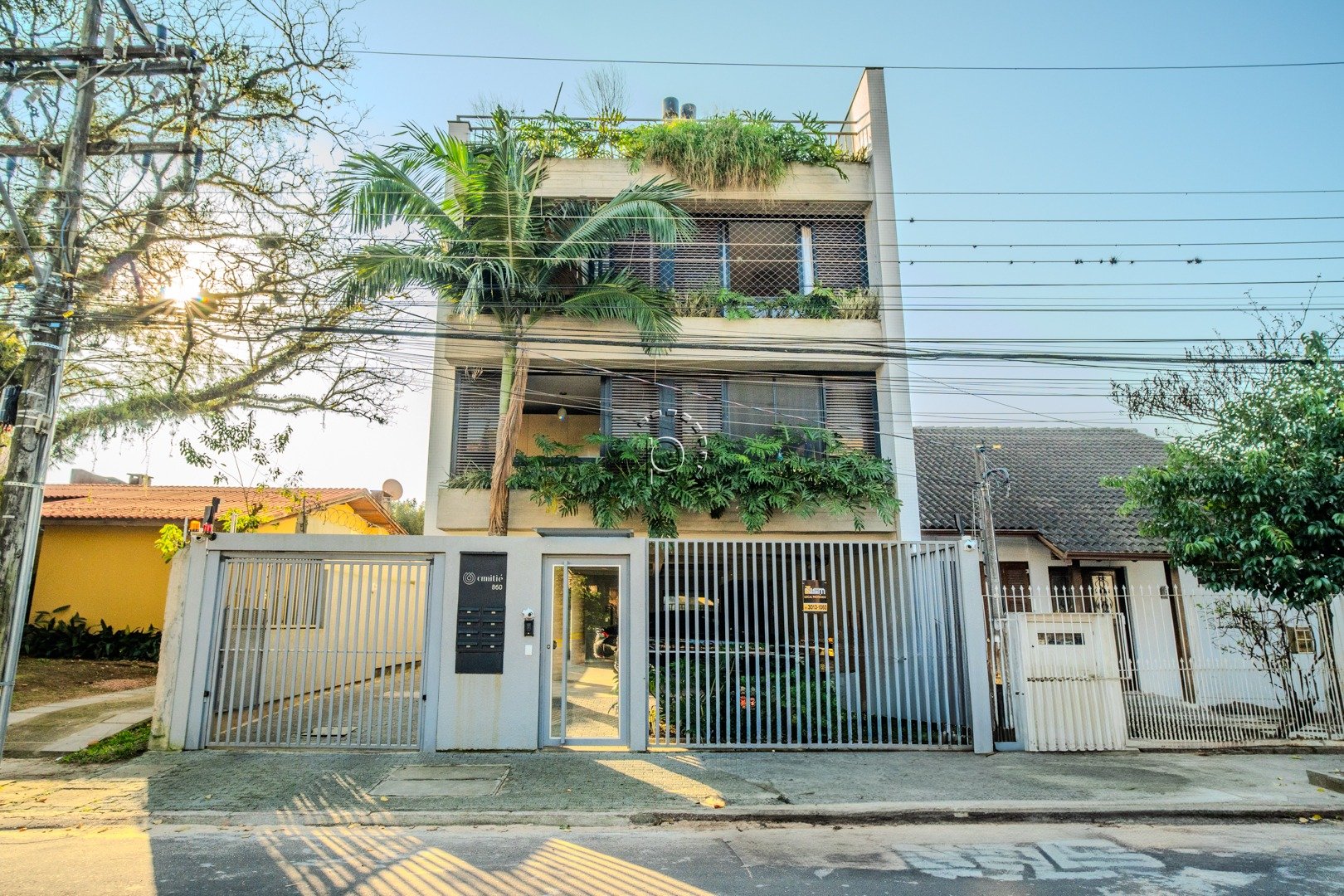 Apartamento de 3 dormitórios à venda no bairro Tristeza
