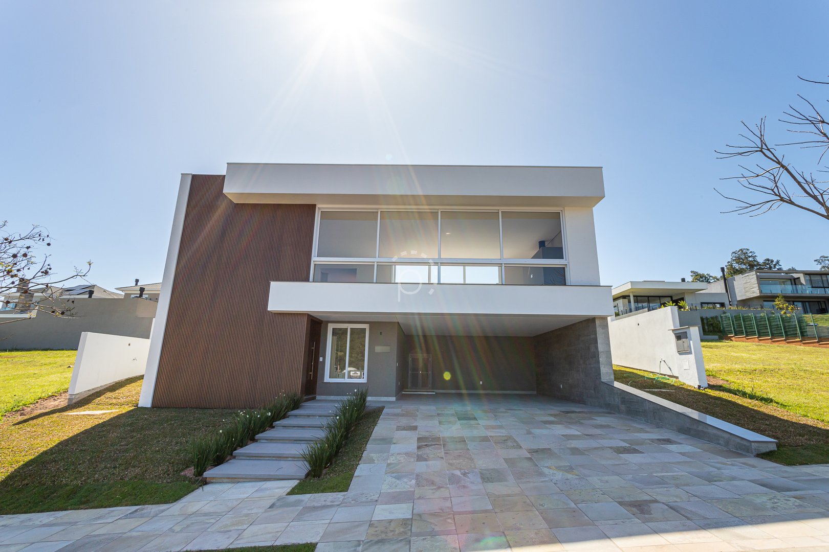 Venda de Casa em Condomínio em bairro Alphaville com 310m² Área Const.