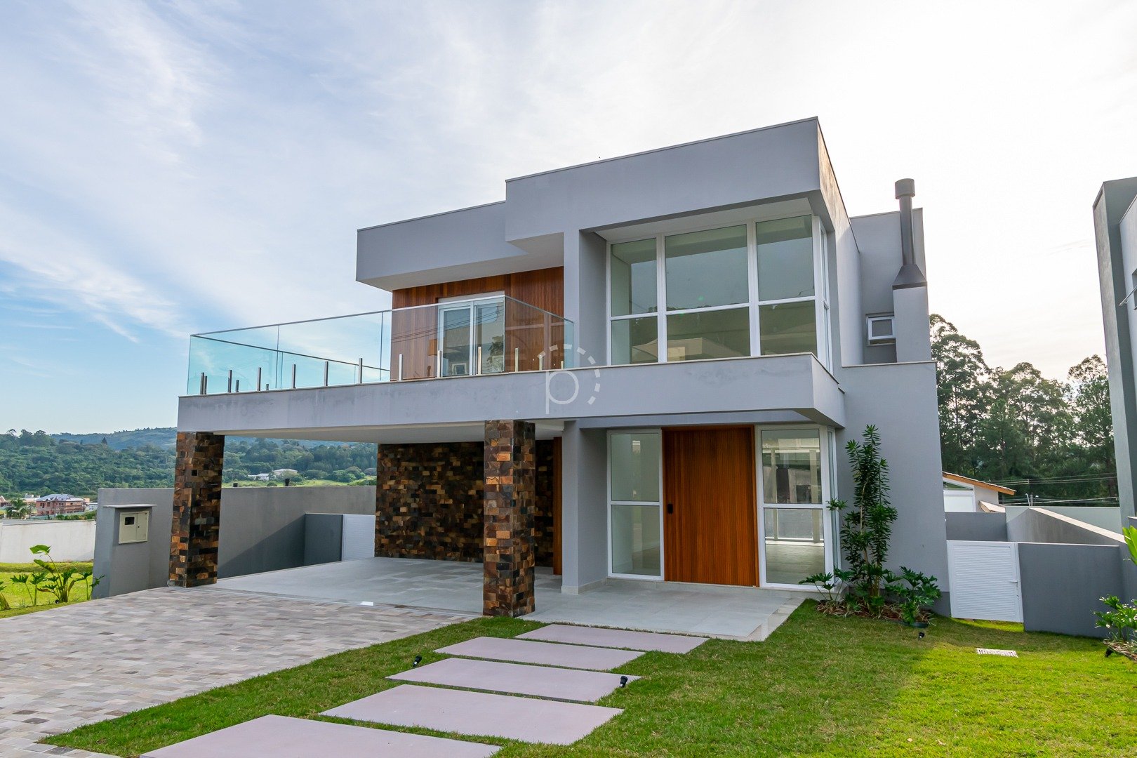 Venda de Casa em Condomínio em bairro Alphaville com 294m² Área Const.