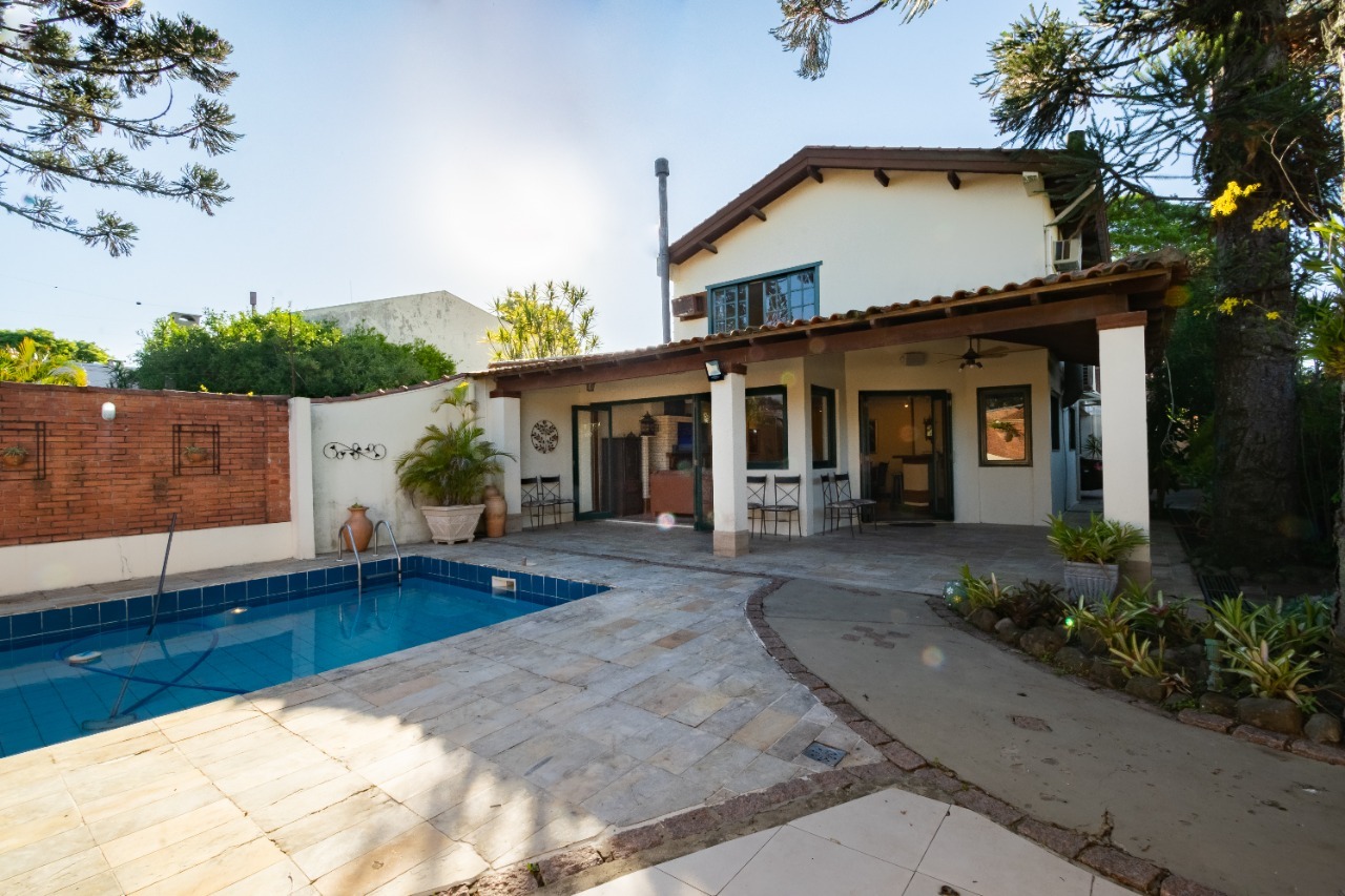 Venda de Casa em bairro Jardim Isabel com 280m² Área Const.