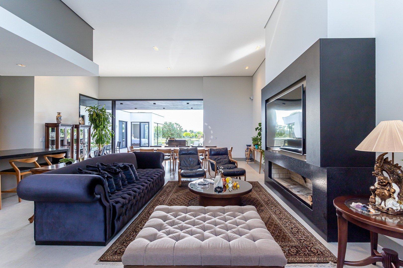 Venda de Casa em Condomínio em bairro Terra Ville com 342m² Área Const.