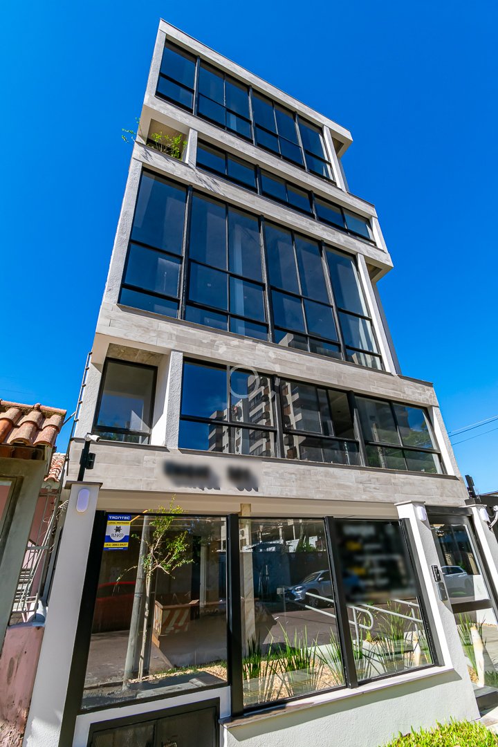 Venda de Apartamento em bairro Tristeza com 135m² Área Const.