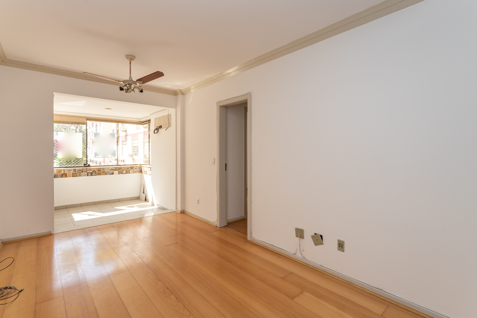 Venda de Apartamento em bairro Tristeza com 77.13m² Área Const. e 113.04m² Área Ter