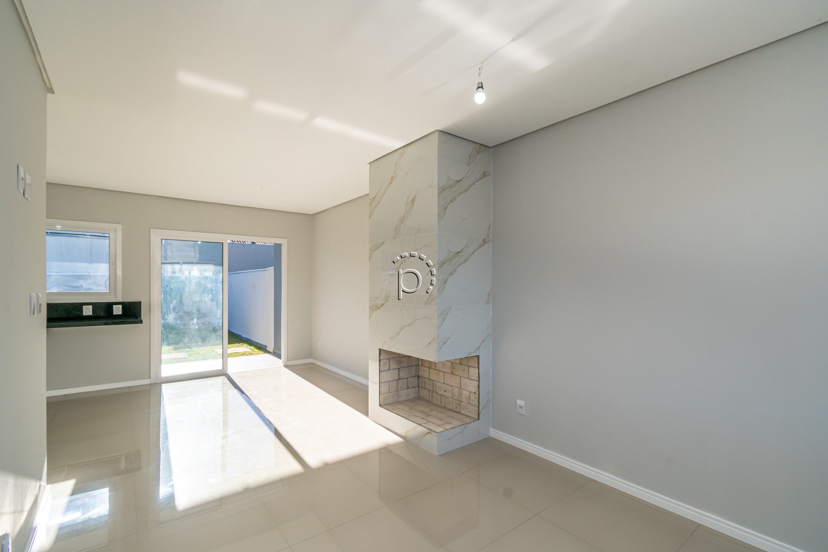 Casa de 3 dormitórios à venda no bairro Hípica