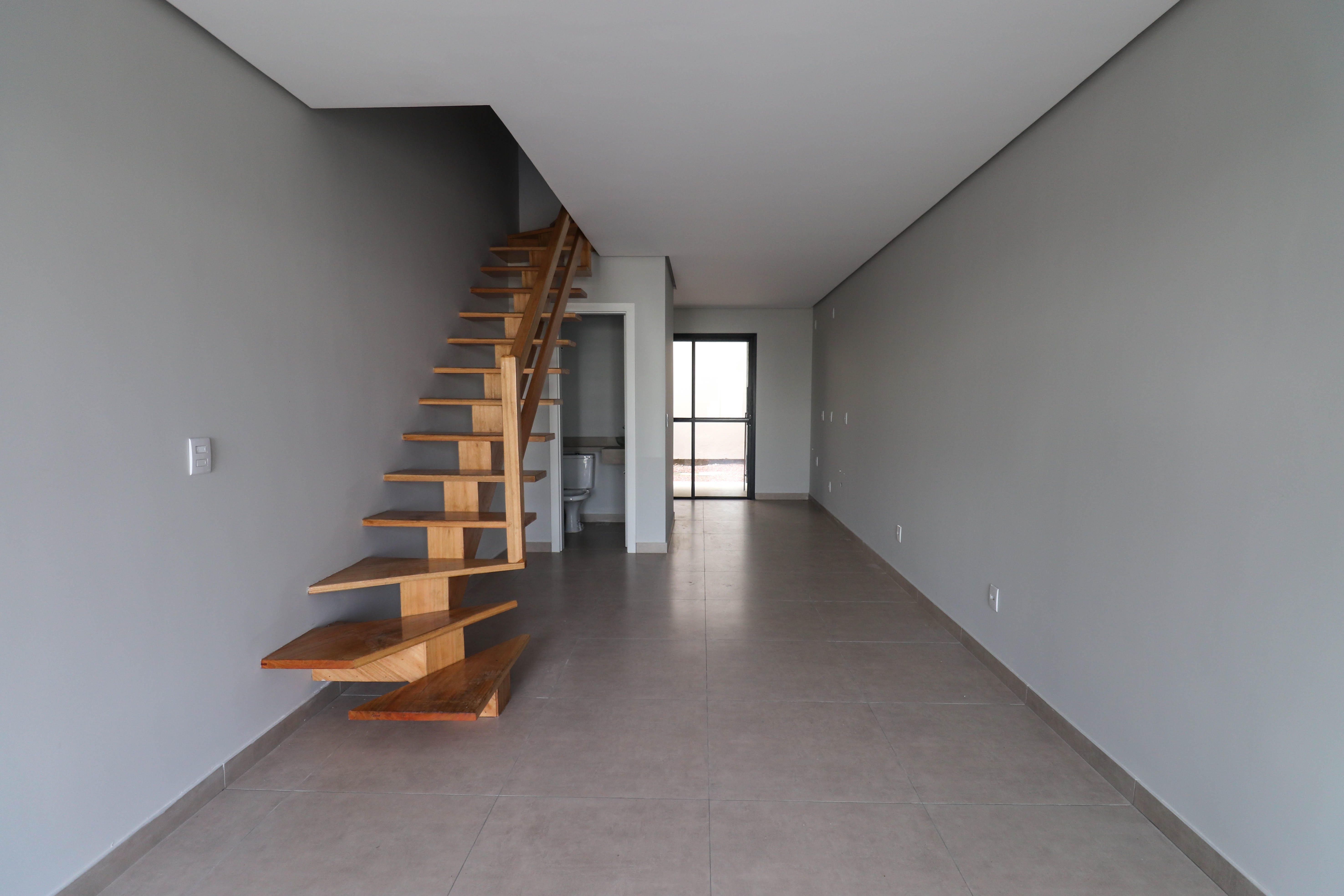 Venda de Casa em bairro Hípica com 95.2m² Área Const. e 77m² Área Terreno