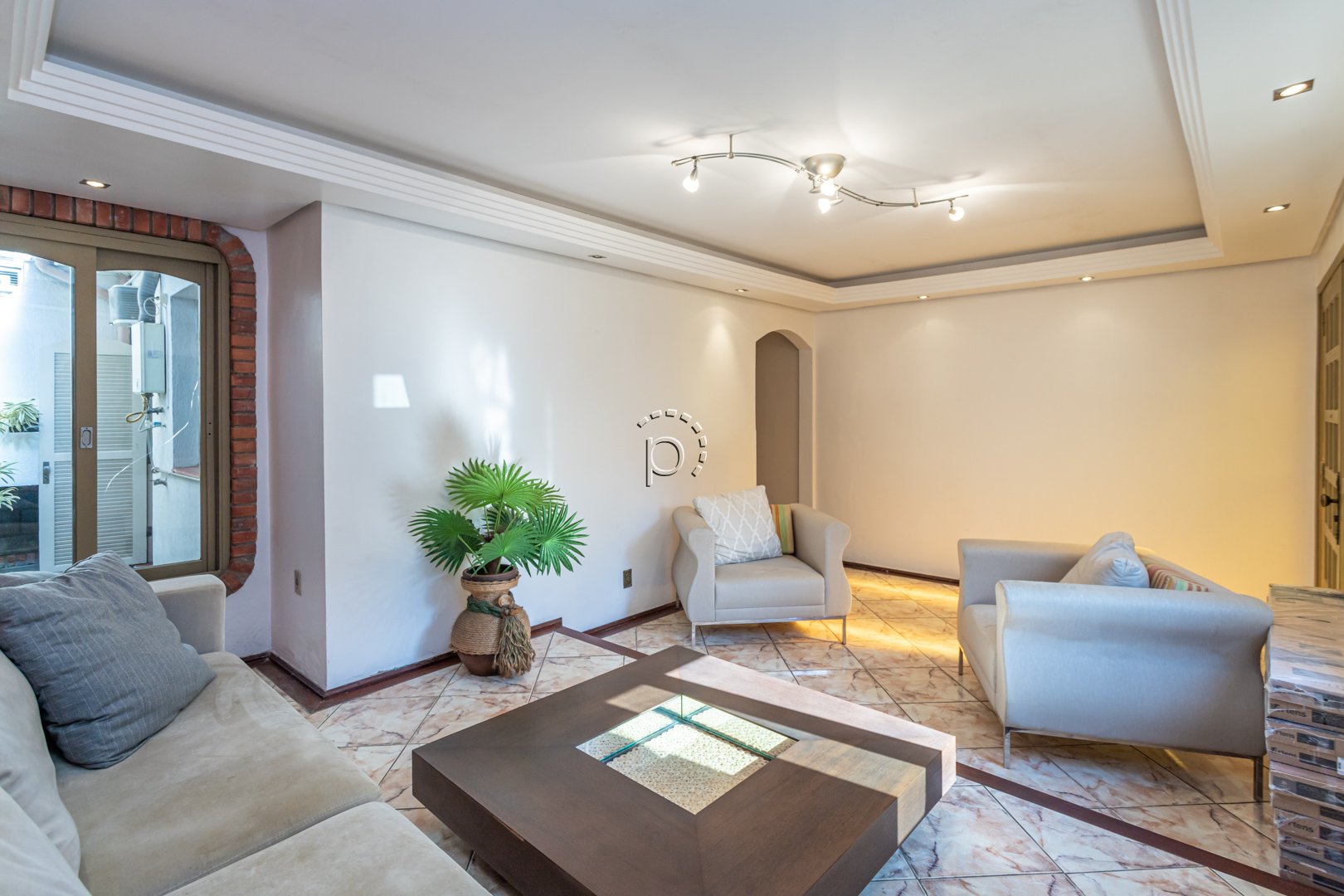 Casa Comercial no bairro TRISTEZA (Ref: 4963)