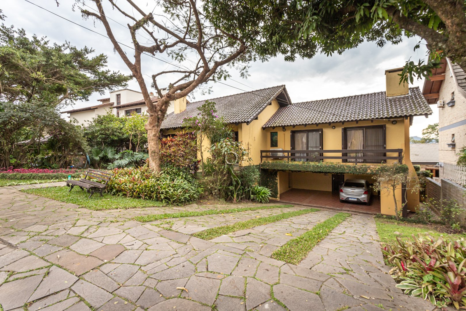 Casa em Condomínio no bairro CAVALHADA (Ref: 5009)