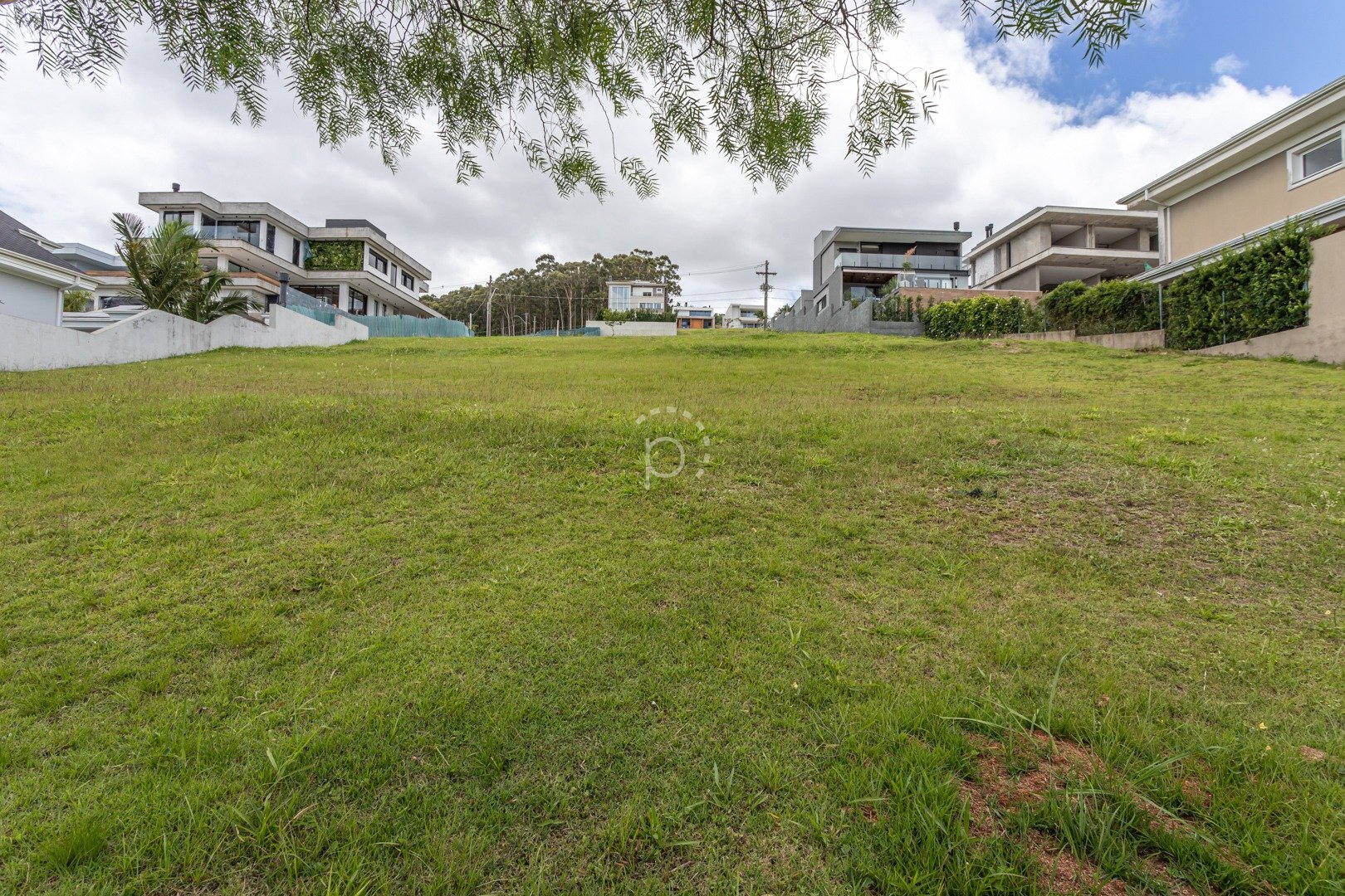 Venda de Terreno em Condomínio em bairro Vila Nova com 575.96m² Área Const. e 575.9