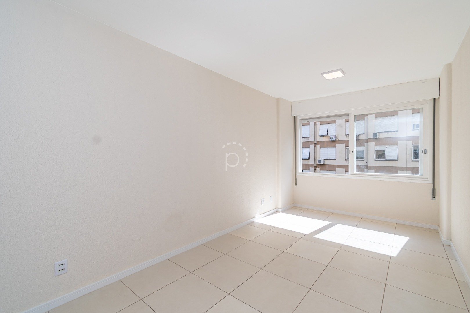 Venda de Apartamento em bairro Vila Assunção com 82m² Área Const. e 98m² Área Terre