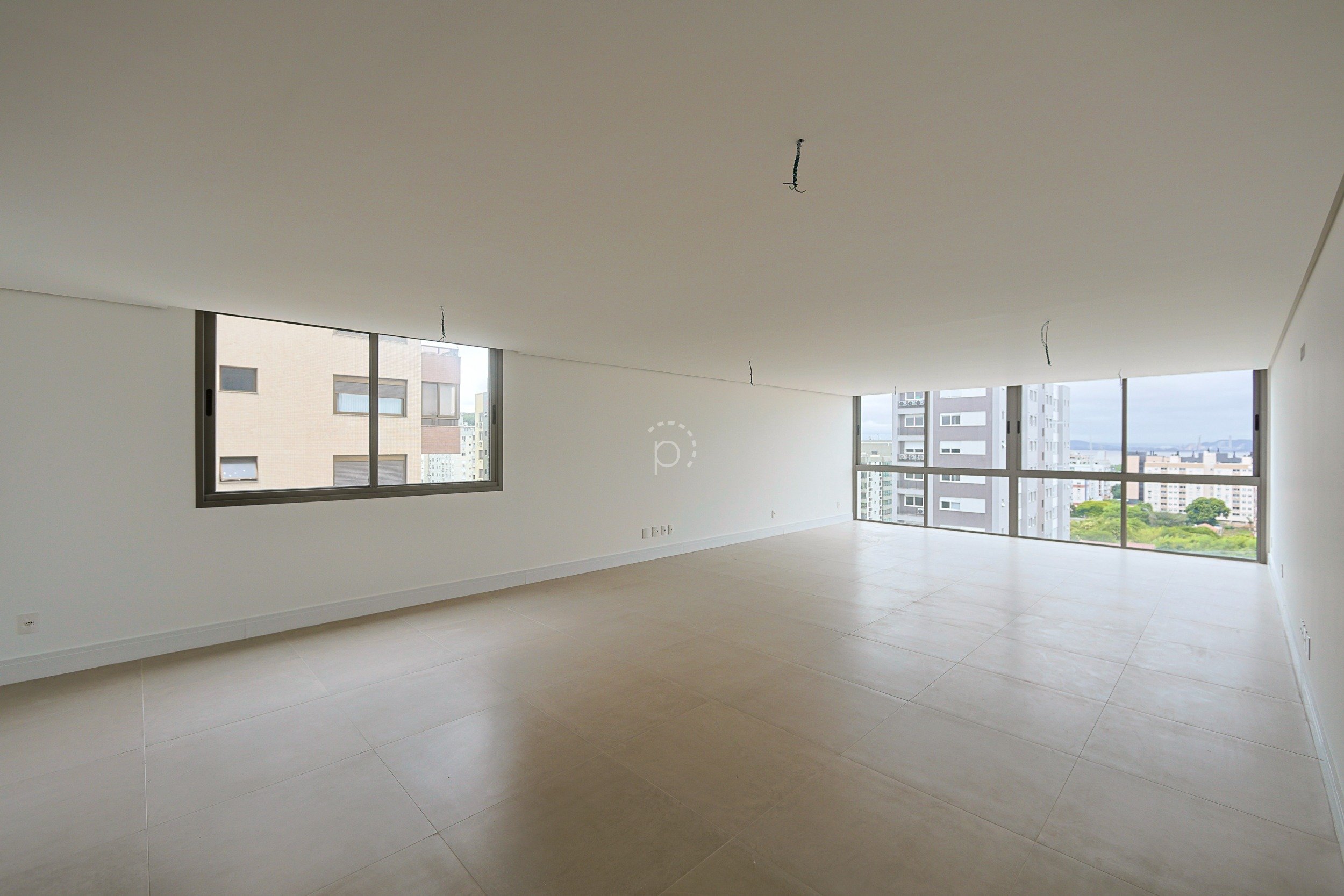 Apartamento de 3 dormitórios à venda no bairro Tristeza