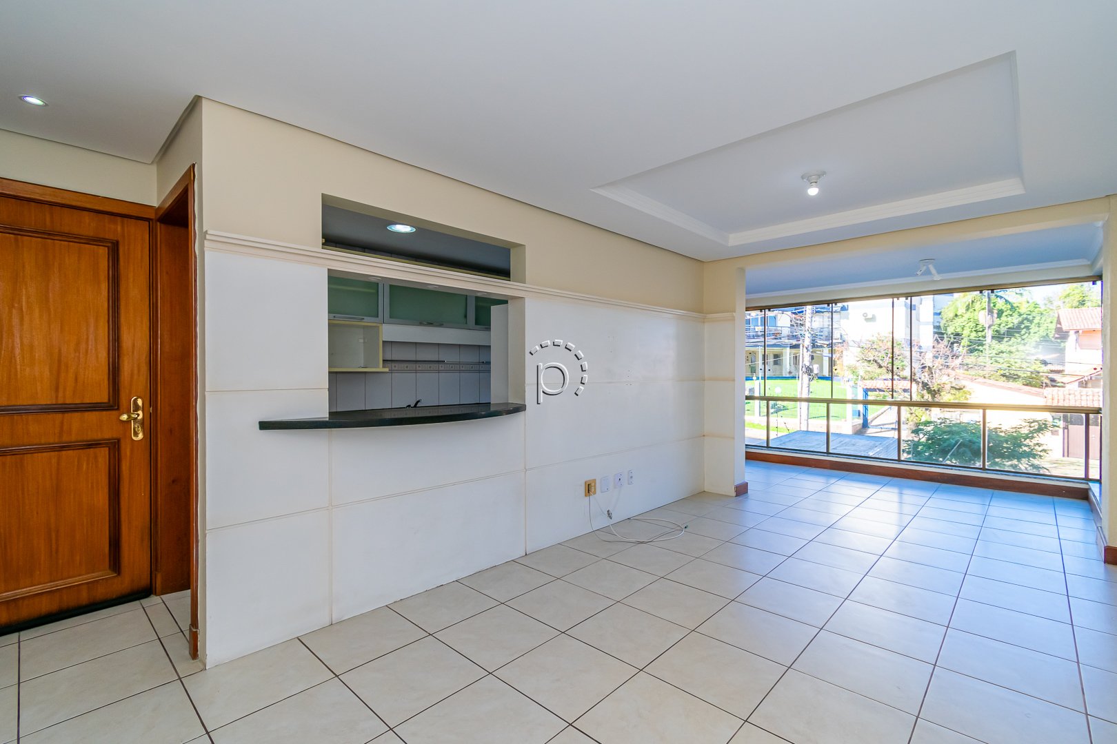 Apartamento no bairro TRISTEZA (Ref: 1514)