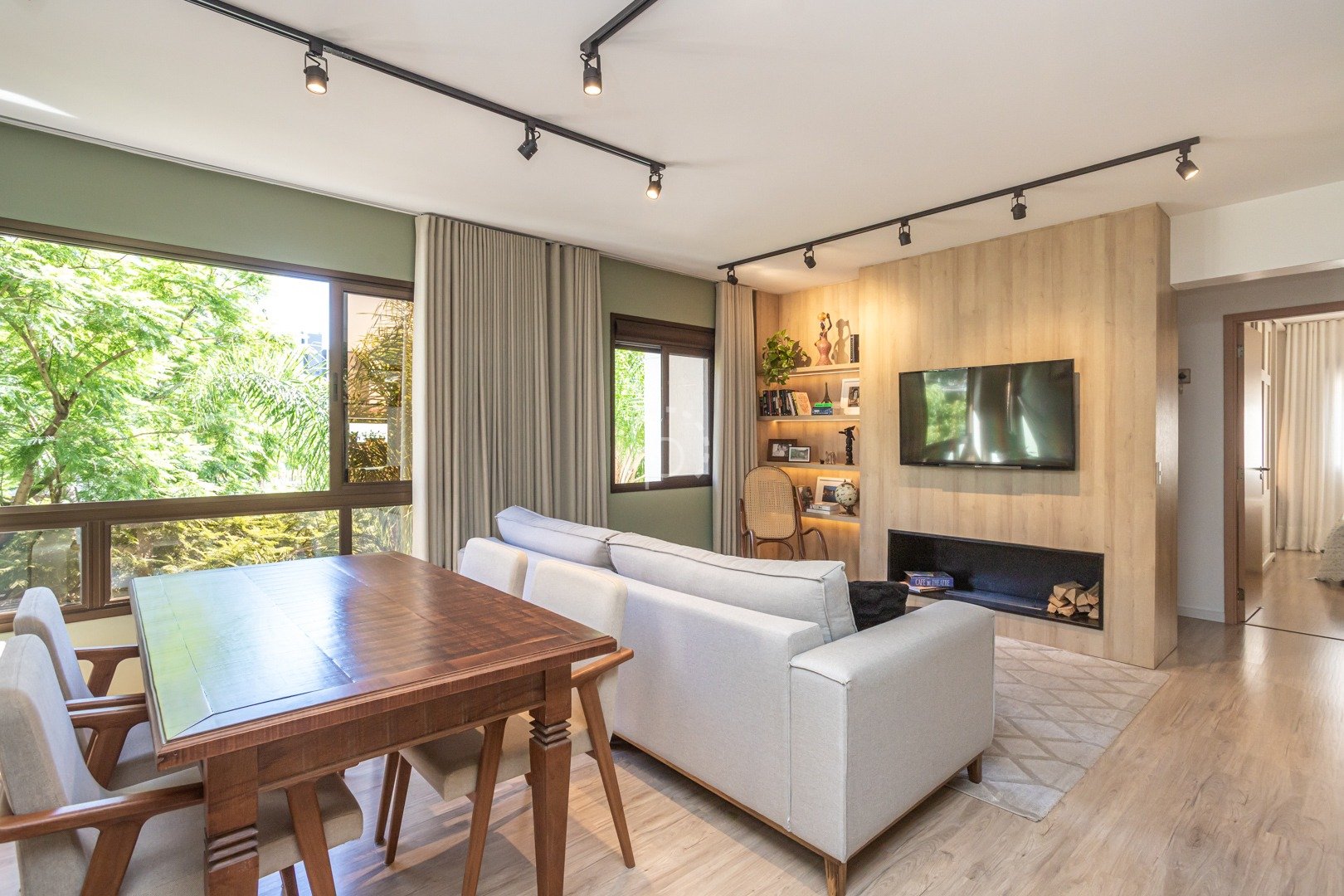 Apartamento 3 dormitórios na Tristeza