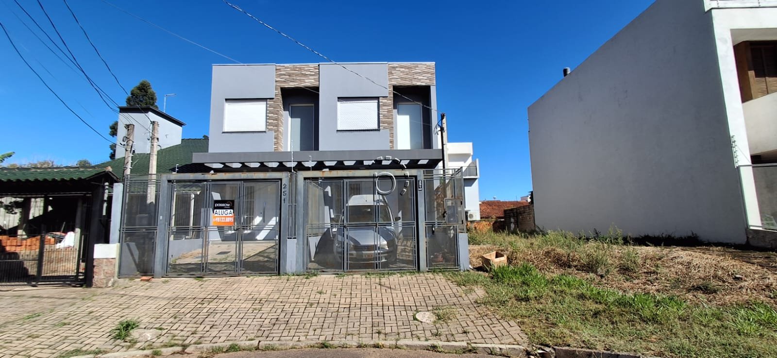 Casa no bairro GUARUJA (Ref: 5205)