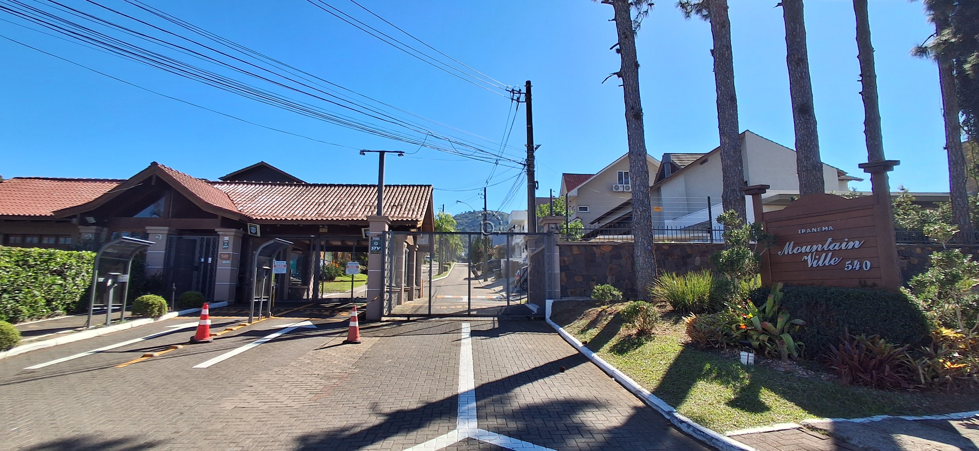 Casa em Condomínio no bairro ABERTA DOS MORROS (Ref: 5249)