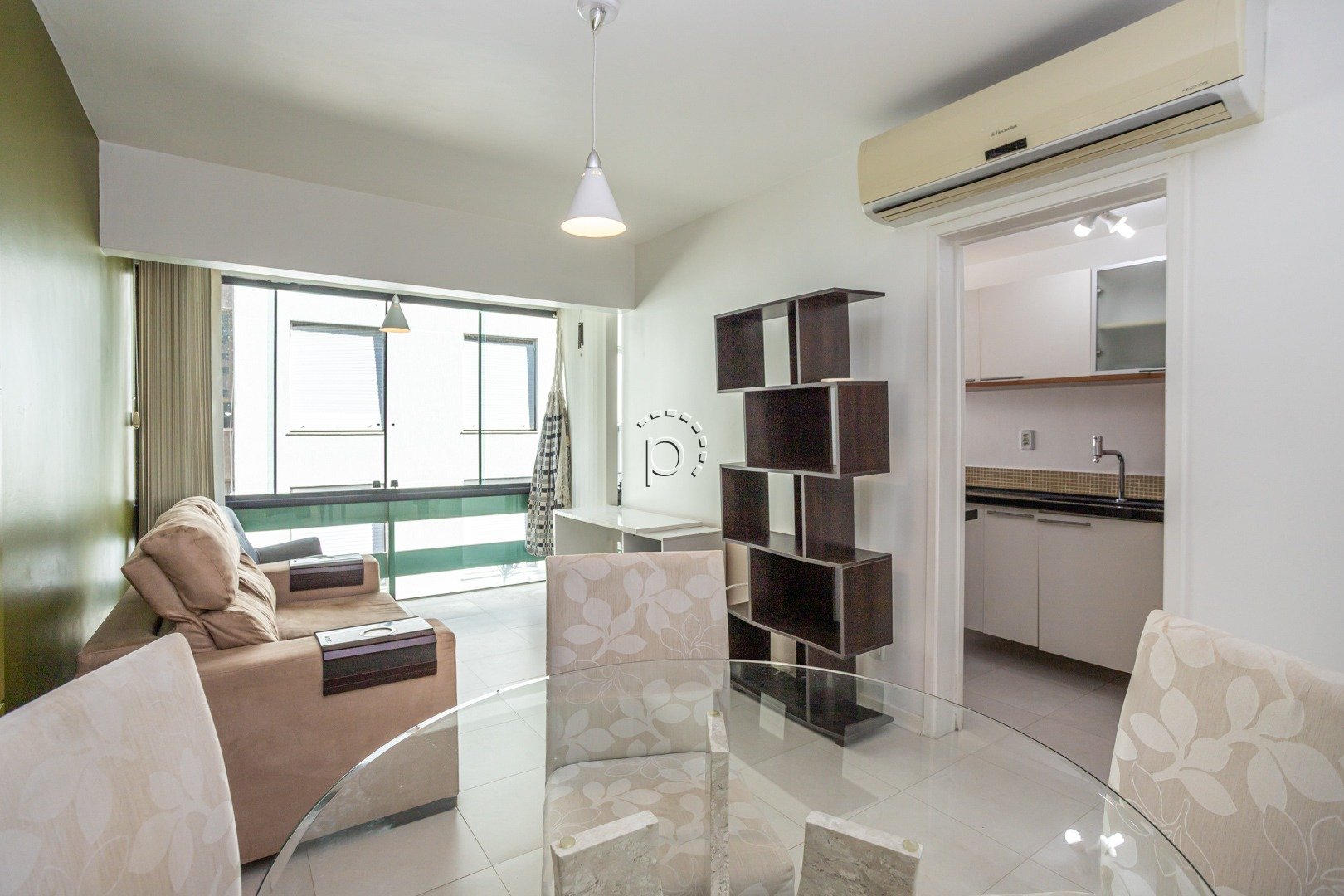 Apartamento de 1 dormitório à venda