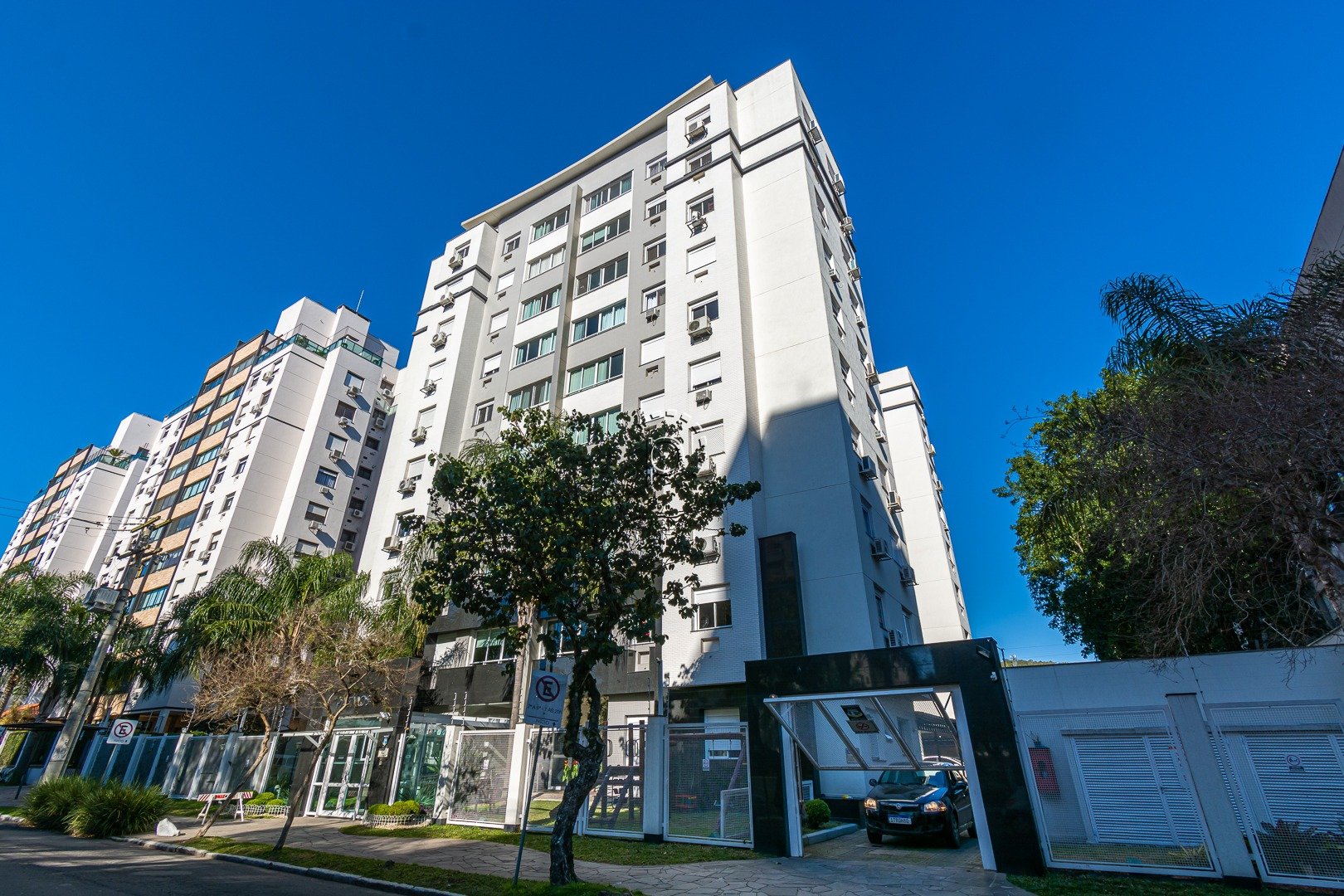 Apartamento de 2 dormitórios a venda no bairro Tristeza.