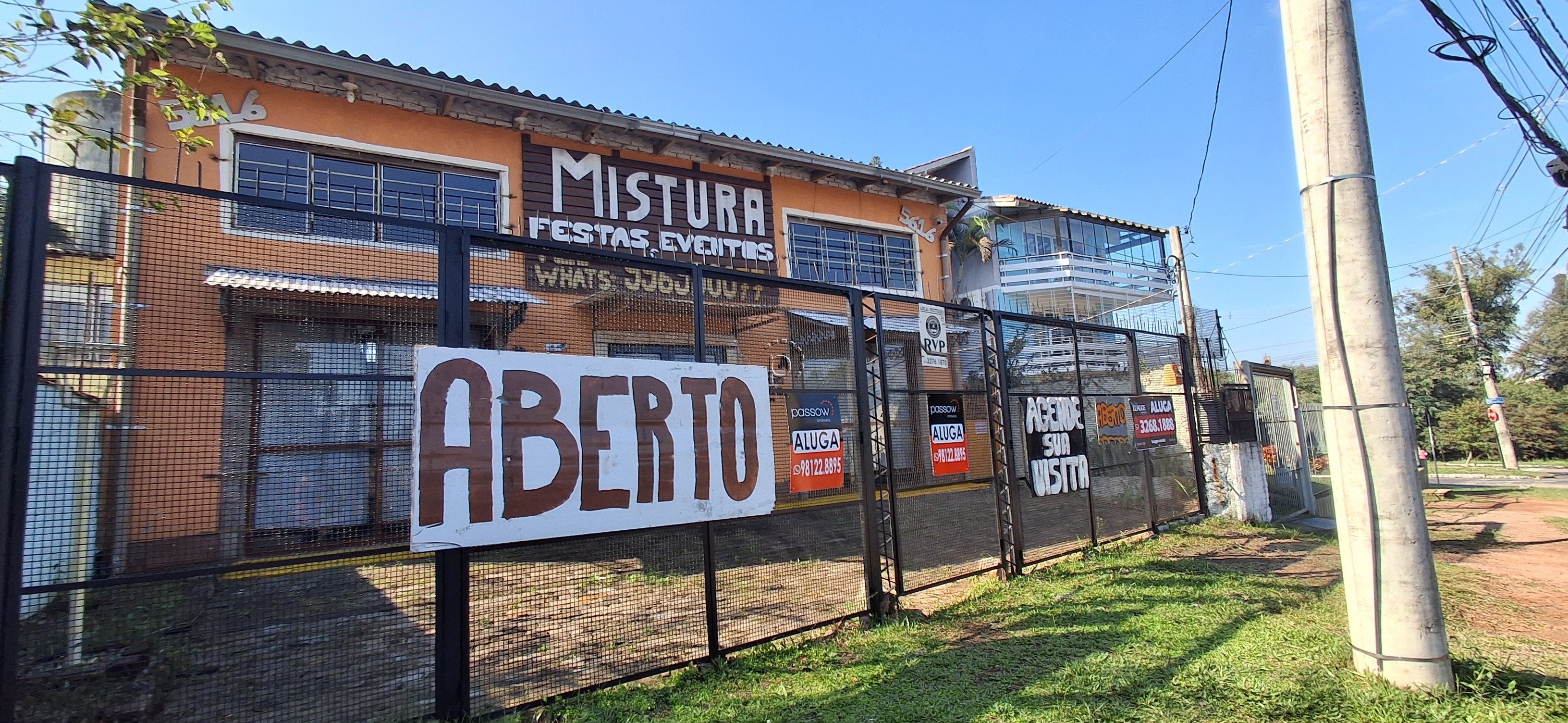 Loja com 320m² para alugar no bairro Cavalhada