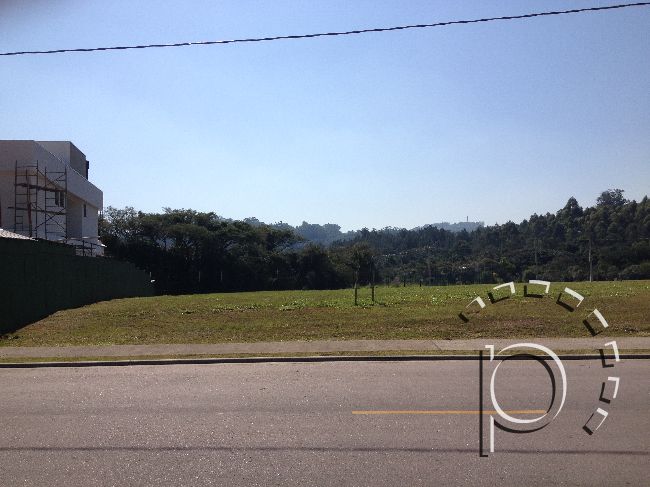 Venda de Terreno em Condomínio em bairro Alphaville com 720m² Área Const. e 720m² Á